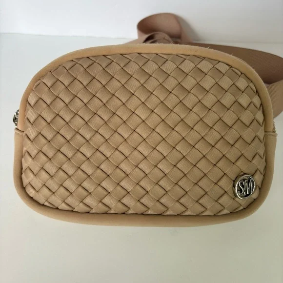 Steve Madden Quilted Belt Bag Beige Crossbody Fanny Pack - Picture 13 of 14